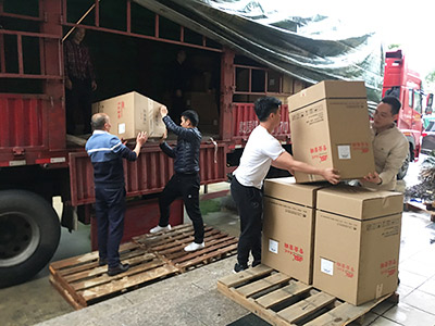 爵士龍音響打包發(fā)貨過(guò)程